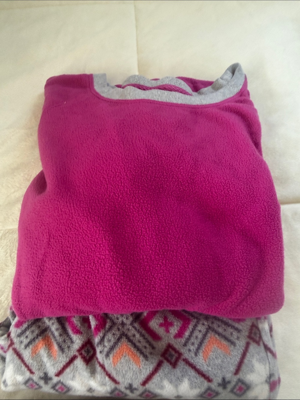 Cuddl Duds Heather Gray Fleece Top with Pink & Peach Aztec Print